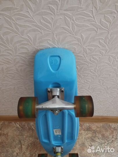 Скейтборд со светящимися колëсами