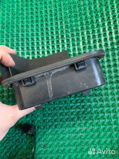 Воздухозаборник задний правый Subaru Xv GP7 FB20