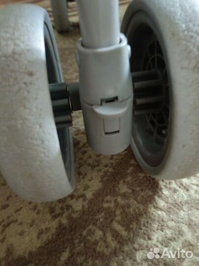 Продам детскую коляску