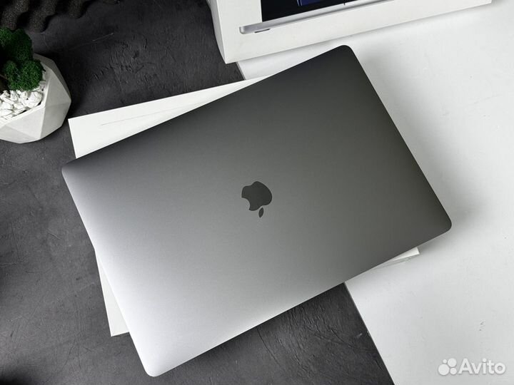 Эксклюзив MacBook Pro 16 4TB, RP5600M, 64GB Ram