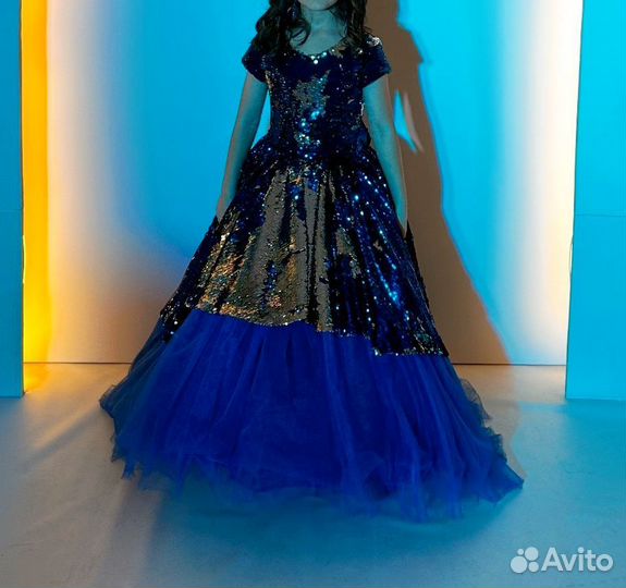 Вечернее платье