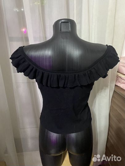 Топ с рюшами