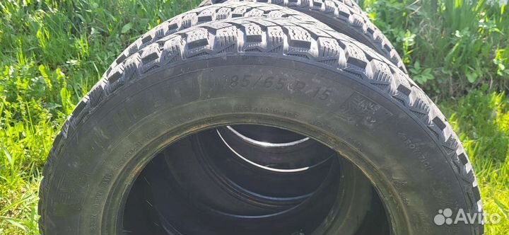 Michelin X-Ice North 4 185/65 R15 92T