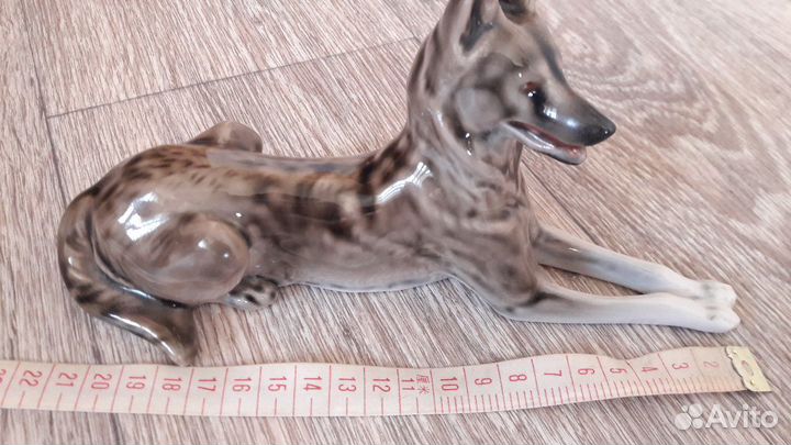 Фарфоровая статуэтка'Собака овчарка'