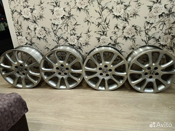 Диски Honda CR-V R18 5*114,3