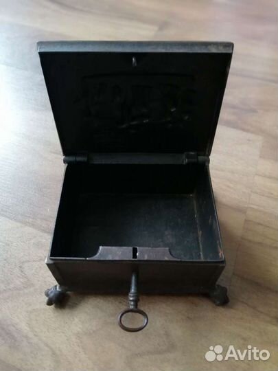 Чугунная шкатулка 
