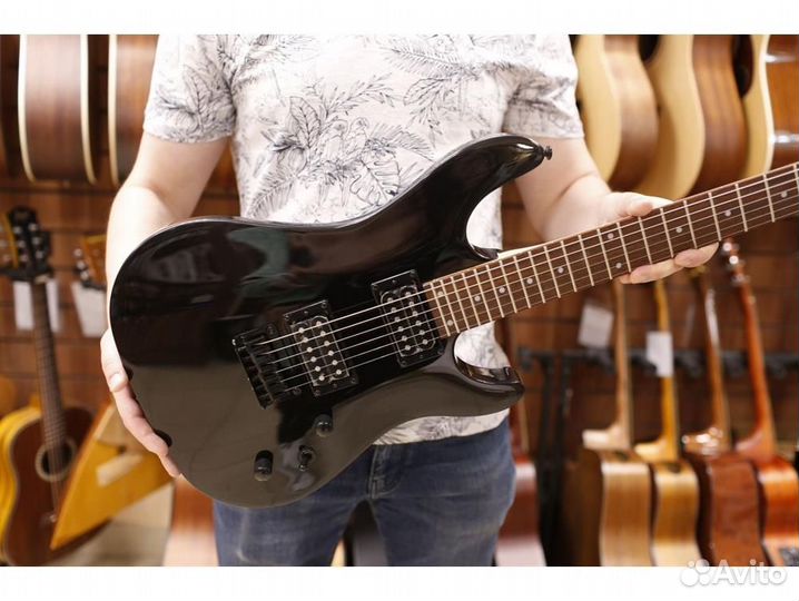 Cort KX100-BKM Электрогитара, черный металлик