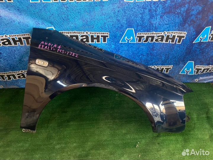 Крыло переднее правое Audi A4 B7 ALT 2009