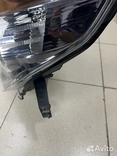 Фара на Прадо 150 AFS адаптивная