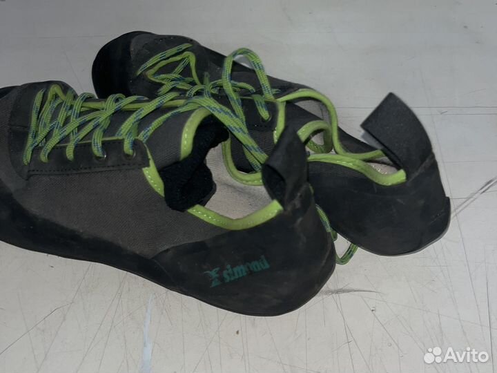 Скальные туфли Simond