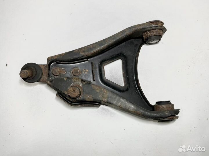 Рычаг передний левый Renault Kangoo