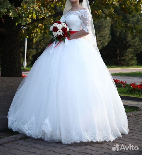 Свадебное платье