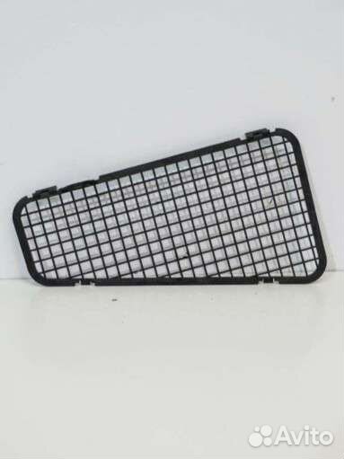 8K1819408 - Решетка стеклоочистителя Audi