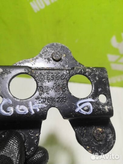 Кронштейн (сопут. товар) Фольксваген Гольф 6