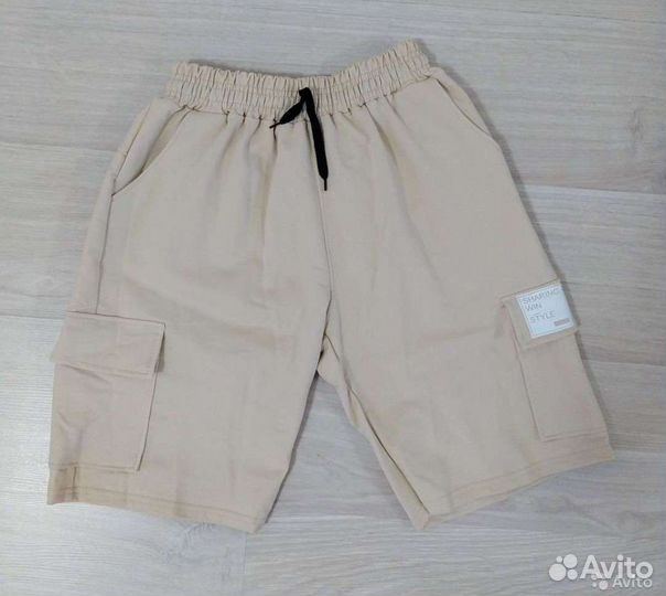 Костюм новый 48