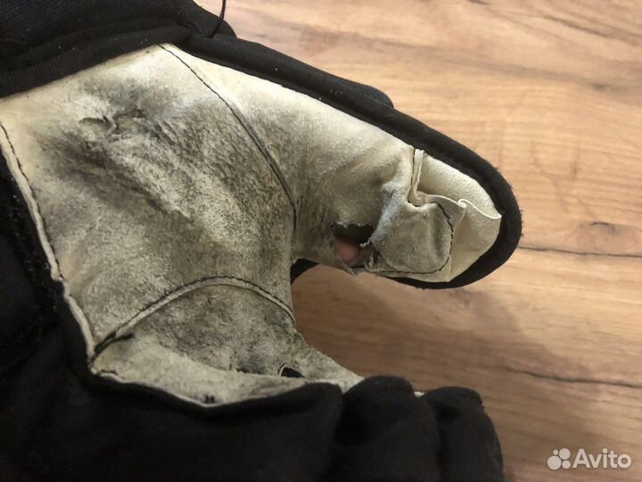 Краги хоккейные размер 14 ссм bauer