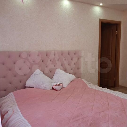 3-к. квартира, 84 м², 3/9 эт.