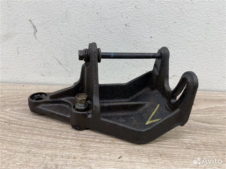 Кронштейн двигателя Hyundai Getz 2005-2011