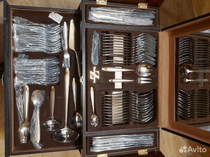 Набор столовых приборов новый