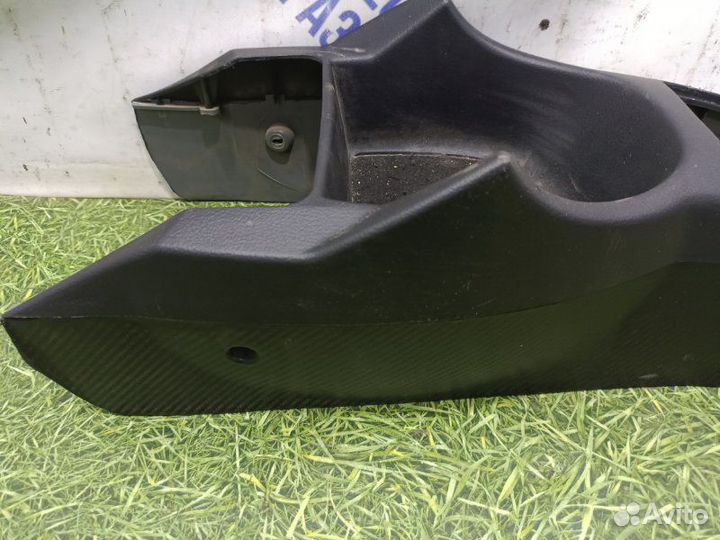 Консоль между сидений Chevrolet Lacetti хэтчбек