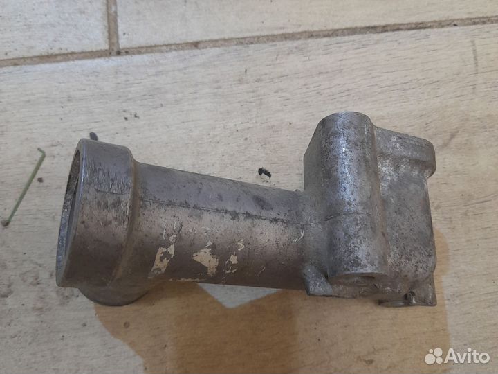 Патрубок помпы Паджеро 2