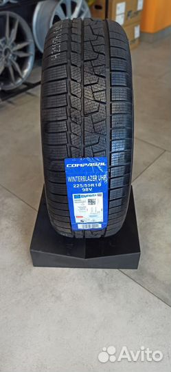 Compasal Winter Blazer UHP 275/35 R19