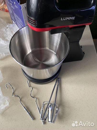 Миксер кухонный с чашей