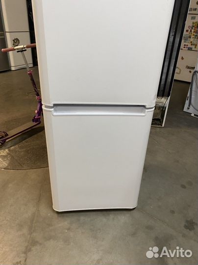 Холодильник Indesit (2.камеры ) Отл-е Сост-е