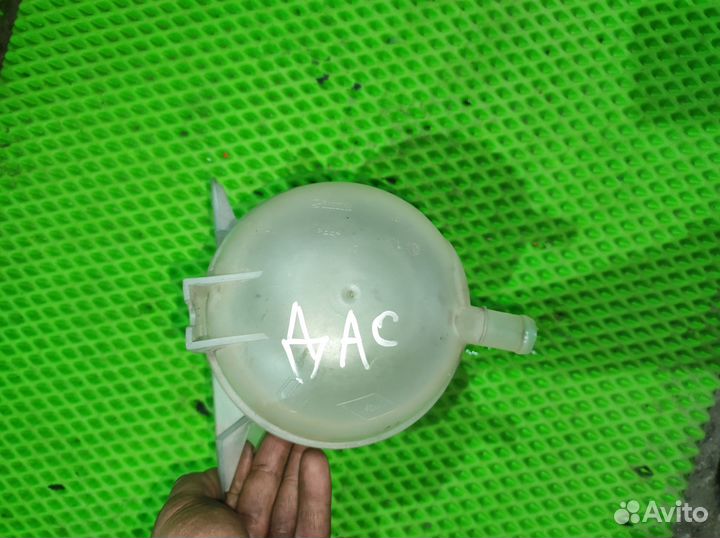 Бачок расширительный Renault Duster