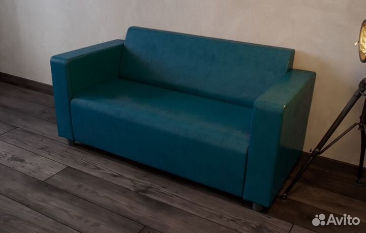 Диванчик офисный