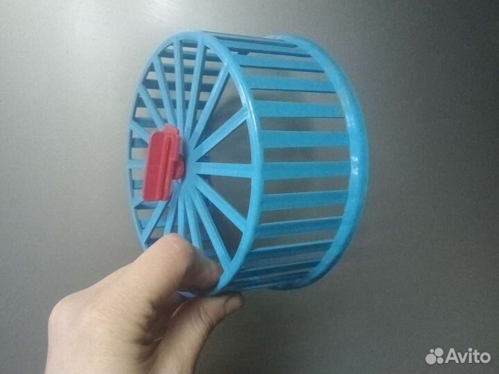 Колесо поилка для хомяка