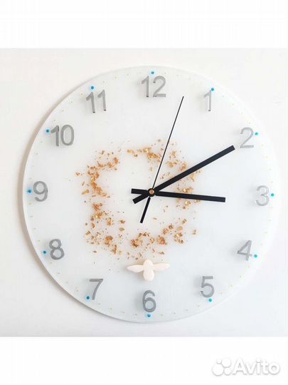 Часы из эпоксидной смолы на заказ