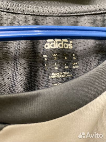 Футболка adidas