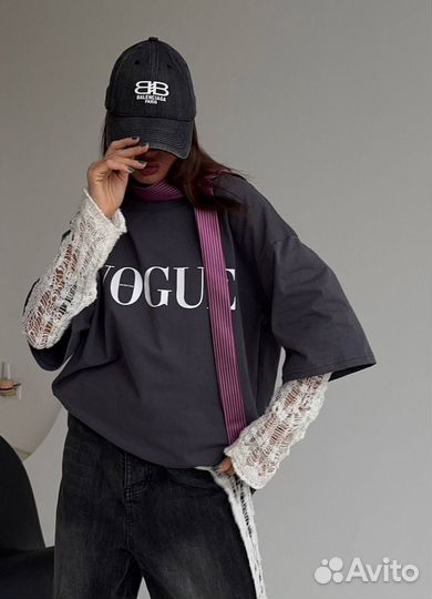 Vogue Balenciaga футболка