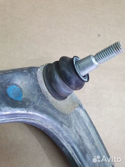 Рычаг передний Cadillac Escalade 5