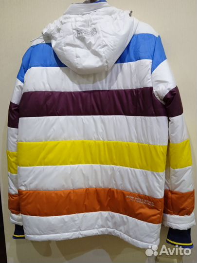 Продаю женскую зимнюю куртку 56 размера