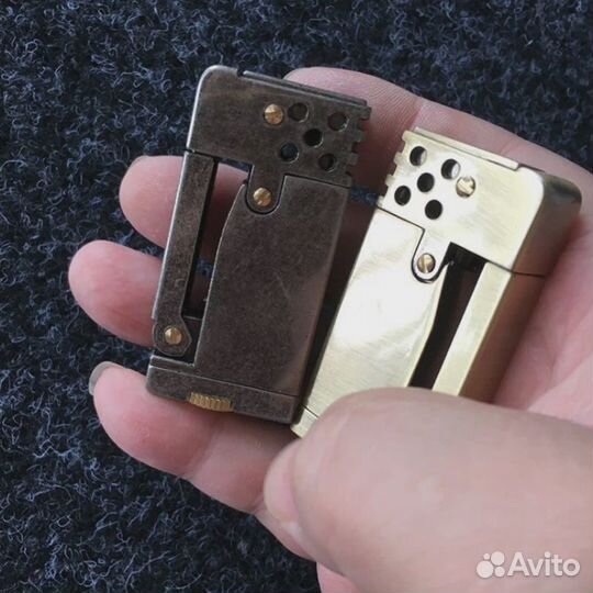 Бензиновая автоматическая зажигалка