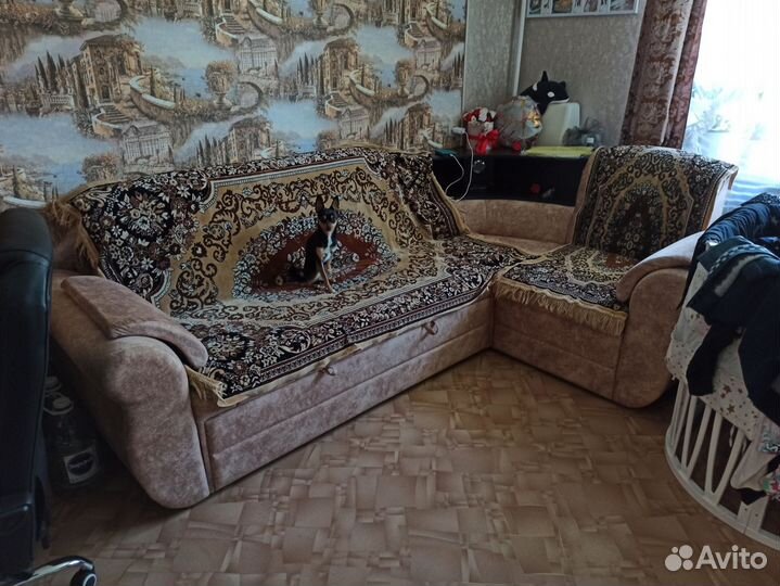 Угловой диван бу