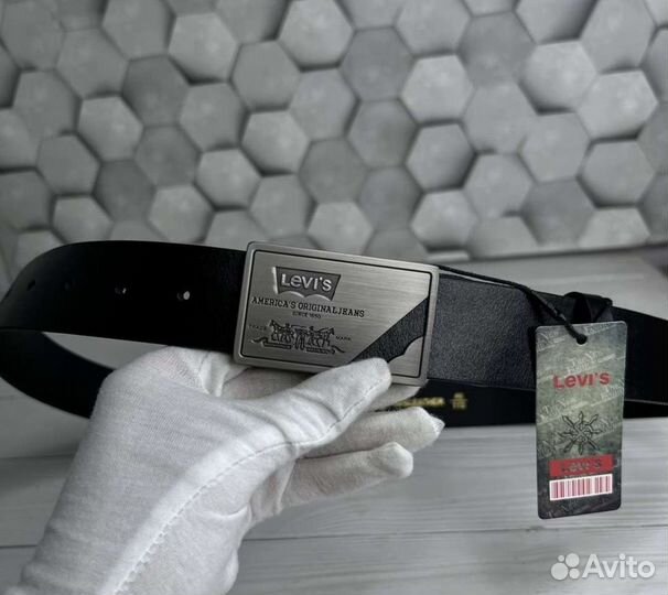 Мужской ремень levis