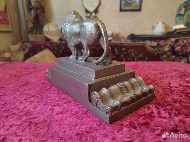 Скульптура СССР 70-ые гг. Лев с шаром, силумин