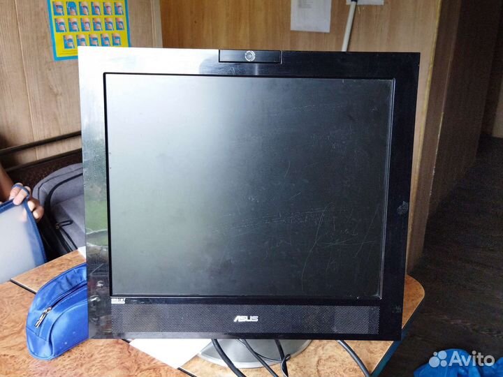 Монитор Asus