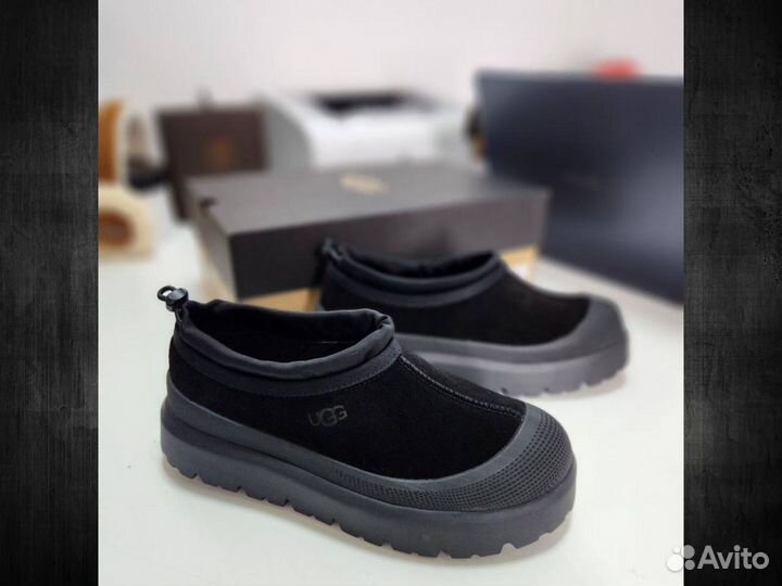 Трендовая обувь оригинал модель Mens Tasman Weather Hybrid Чёрного цвета для джентльмена