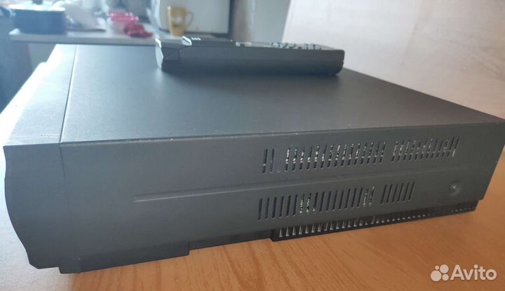 Видеомагнитофон Panasonic NV-J30HQ