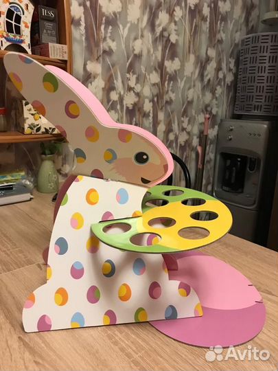 Пасхальный заяц с подставкой для яиц. Декор