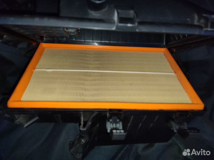 Корпус фильтра воздушного Volvo