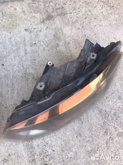 Передние фары на Фольксваген Поло седан