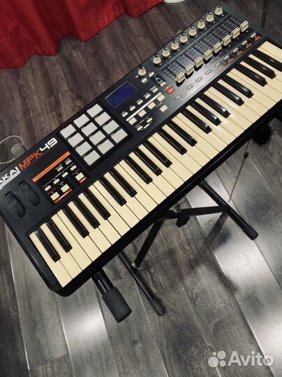 Миди клавиатура akai MPK 49