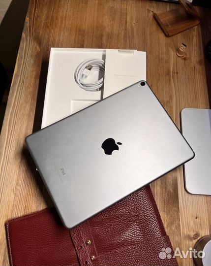 iPad Pro 10.05 (1-го поколения)