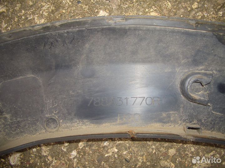 Накладка заднего крыла Рено Сандеро Степвей с09-14