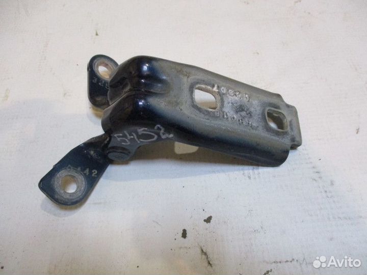 Петля двери передней левой нижняя Cadillac STS